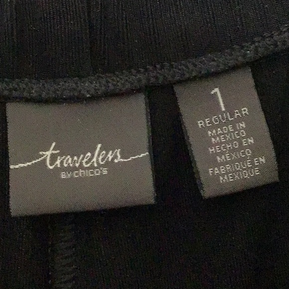 Chico’s Travelers Jet Black Pants. Size 1 (8-10) 95% Acetate 5% Spandex Like new - Picture 2 of 2